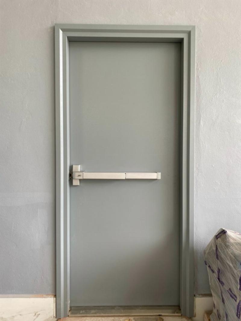 Hướng dẫn bảo trì và kiểm tra cửa gỗ chống cháy định kỳ để đảm bảo an toàn