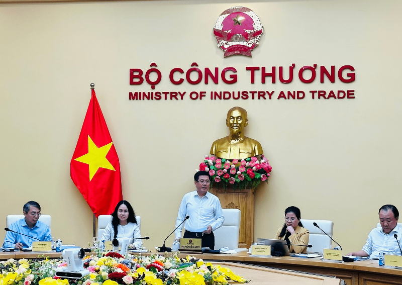 Quy trình chỉnh sửa và hoàn thiện tiểu luận thương mại điện tử
