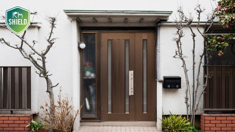 So sánh ưu nhược điểm của cửa gỗ chống cháy và cửa thép chống cháy