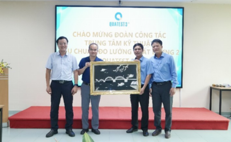 Trích dẫn từ Giám đốc công ty xây dựng về kinh nghiệm làm slide hồ sơ năng lực