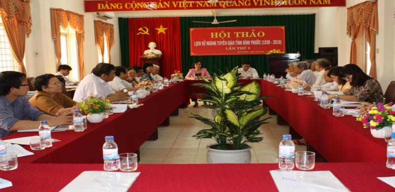 Nghiên cứu tài liệu lịch sử Đảng