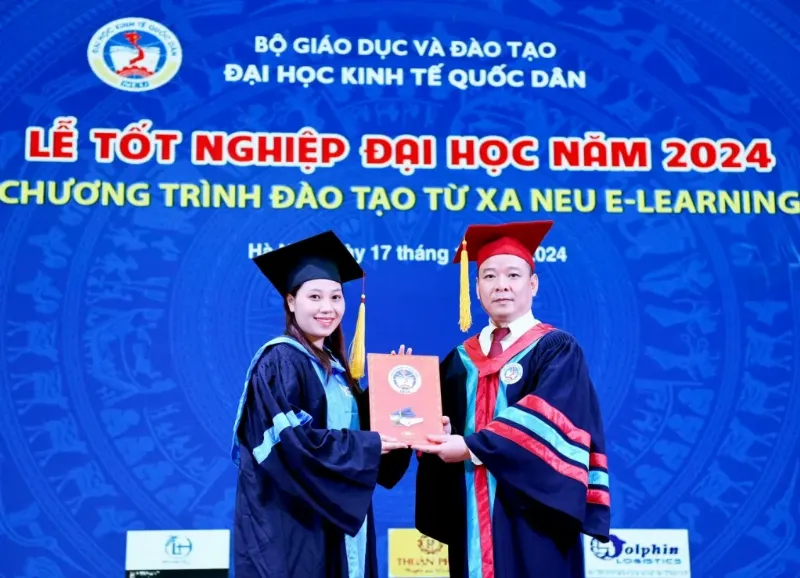 slide-thuyet-trinh-doc-dao-va-hap-dan